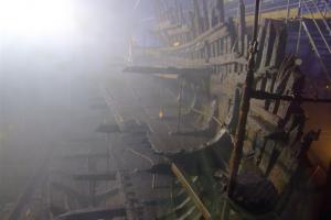 The Mary Rose. Photo by Les Chatfield