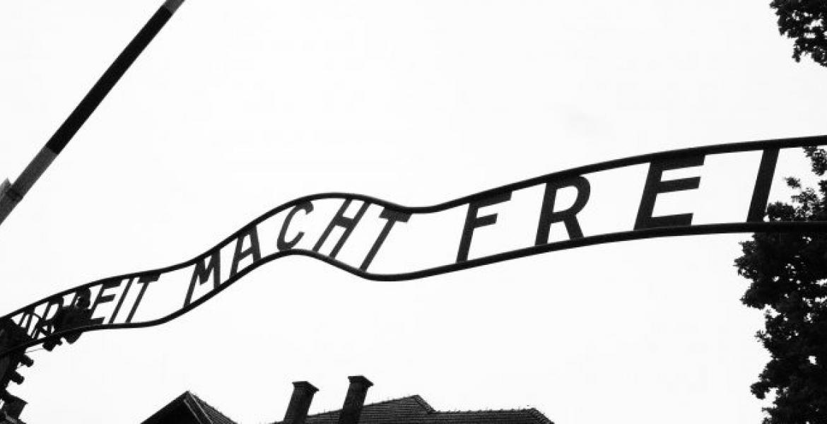 Arbeit Macht Frei, Auschwitz